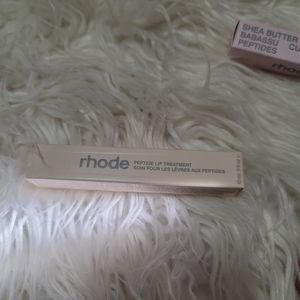 New Rhode Peptide Lip Treatment Salted Caramel